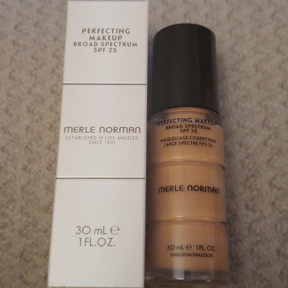 Merle Norman Pefecting Makeup - Warm Honey